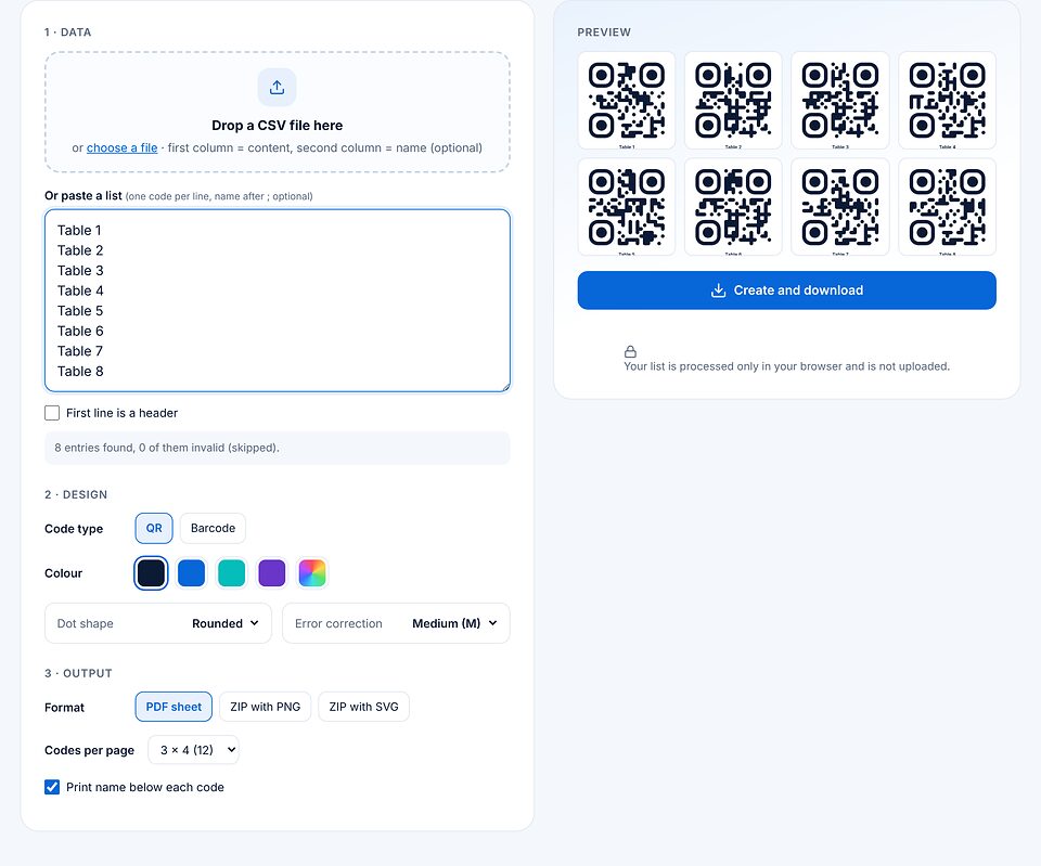 Página de QR masivo: lista con Table 1 a Table 8, ajustes de diseño, salida hoja PDF con 12 códigos por página y vista previa de los ocho códigos con nombre.